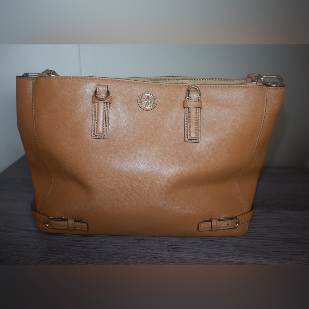 Tory Burch "Pre-Owned" Brown Saffiano Leather Double Zip Tote Crossbody Bag